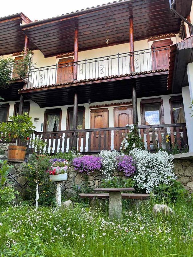 Гостоприемница Георги Kalofer Exterior foto