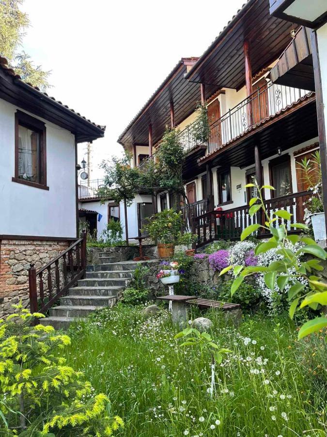 Гостоприемница Георги Kalofer Exterior foto